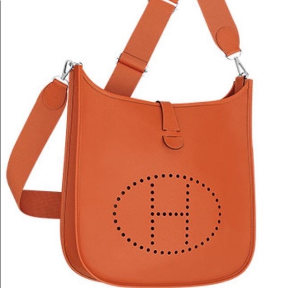 🦄Hermes Evelyne III 🦄in fire orange taurillon clemence leather PM